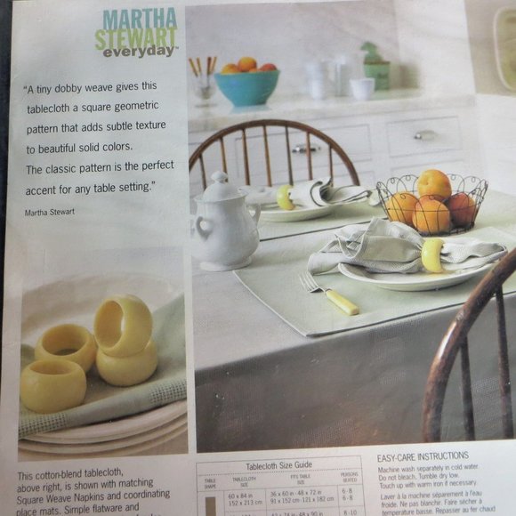 Martha Stewart Everyday Living 70 Inch Round Fabric Tablecloth Blue NIP - Picture 2 of 8